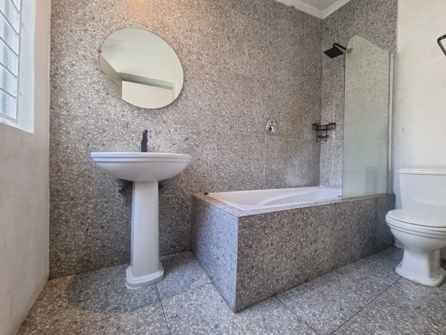 To Let 3 Bedroom Property for Rent in Woodstock Western Cape